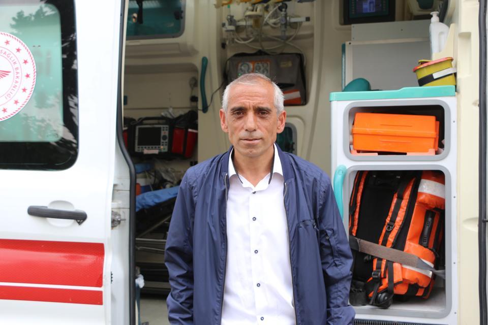 Deli bal hastanelik etti