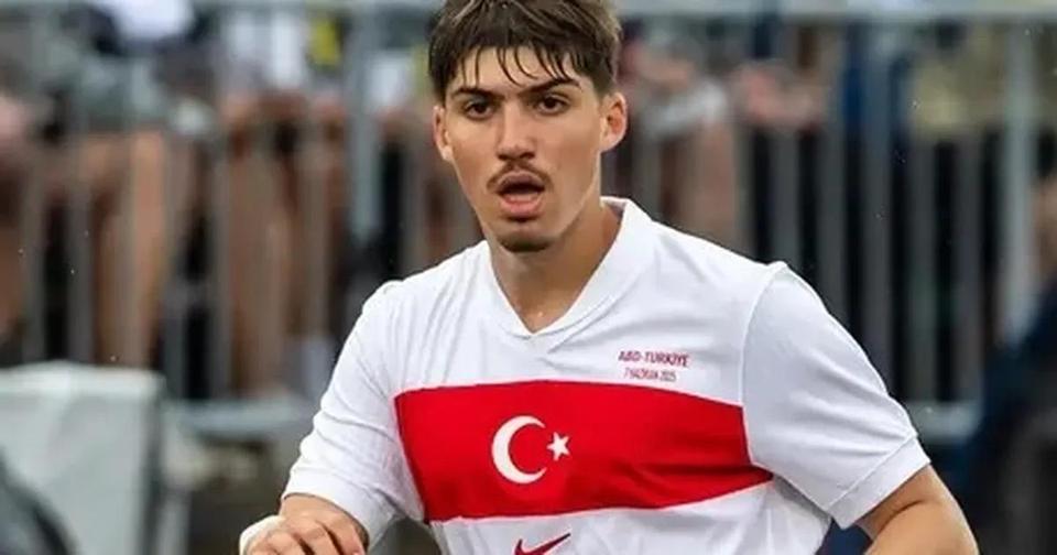 Yusuf Akçiçek kimdir? Türk futbolunun yükselen savunma yıldızı