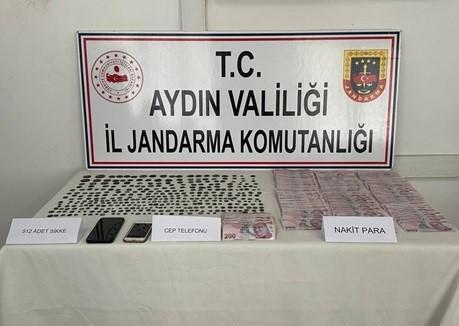 Aydın'da durdurulan araçta tarihi eser ele geçirildi
