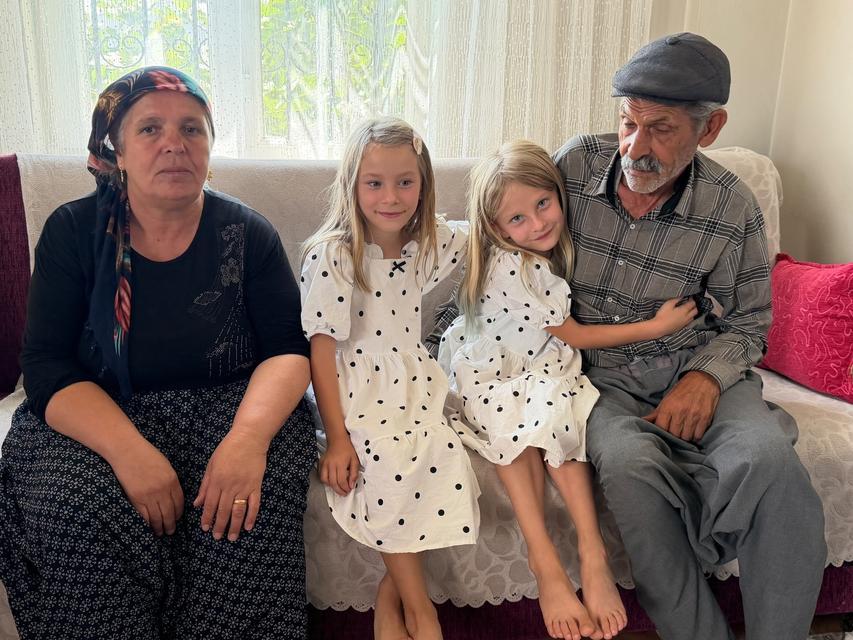 60 yaşında anne, 65 yaşında baba oldular