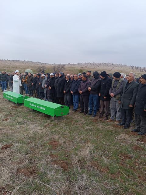 Karne sevinci yarım kaldı, 2 çocuk toprağa verildi