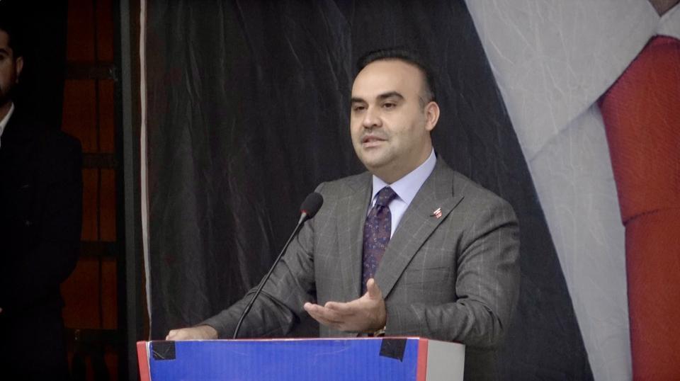 "Türkiye, teknolojiyle kalkınan bir ülke haline geliyor"