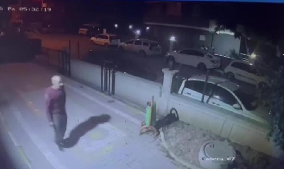 Apartman otoparkından bisiklet çaldı