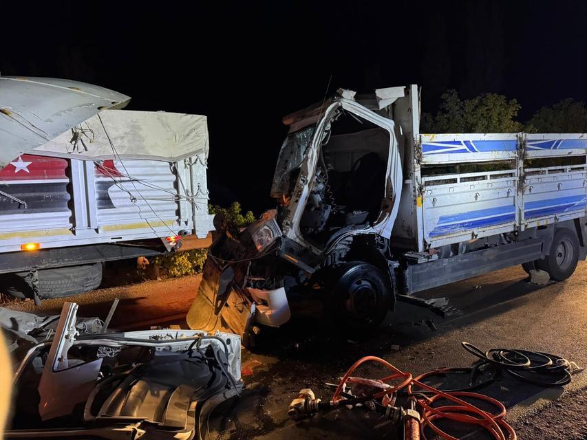 Araçta sıkışan sürücü ağır yaralandı