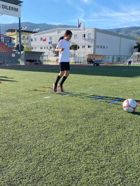 Aydın'da geleceğin sporcuları antrenmanlarına devam ediyor