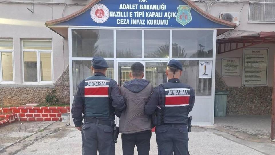 Bozdoğan'da hırsızlık suçundan aranan şahıs yakalandı