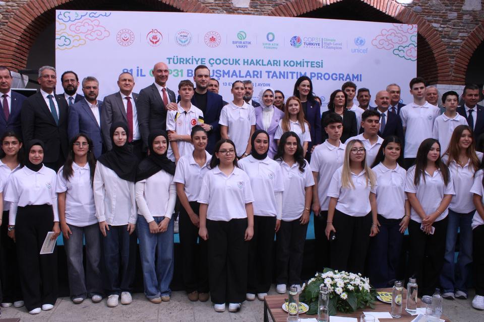 AİLE VE SOSYAL HİZMETLER BAKANI GÖKTAŞ: "İKLİM DEĞİŞİKLİĞİNİN YÜKÜNÜ EN FAZLA ÇOCUKLARIMIZ TAŞIYOR"