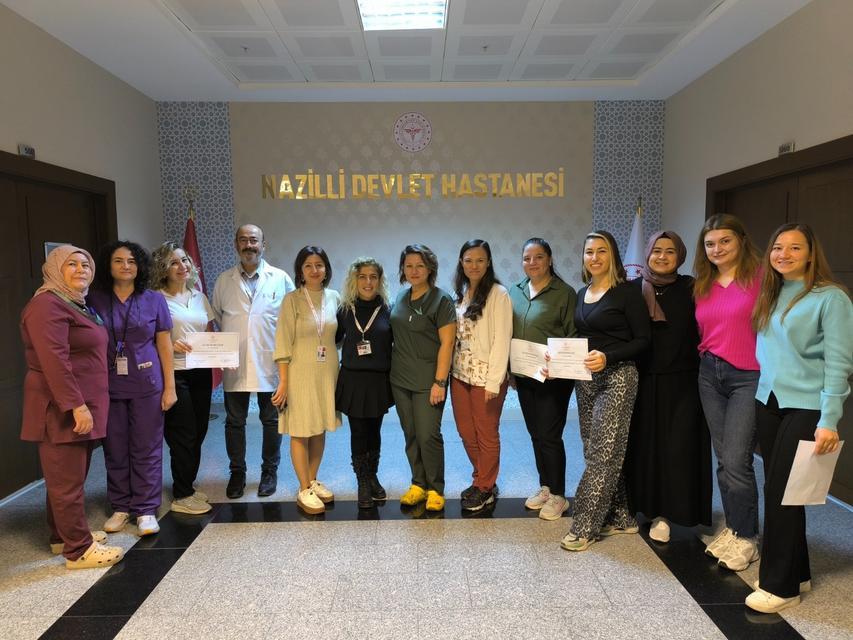 Nazilli'de hemşireler sertifikalarını aldı
