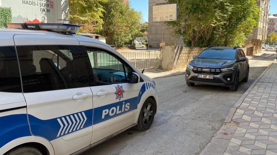 Otoparka pompalı tüfekli saldırı: 1 yaralı