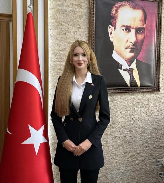 'BARBİE KAYMAKAM' VALİ YARDIMCISI OLDU LADİK KAYMAKAMI TUĞÇE ORHAN, BURDUR VALİ YARDIMCISI OLARAK ATANDI
