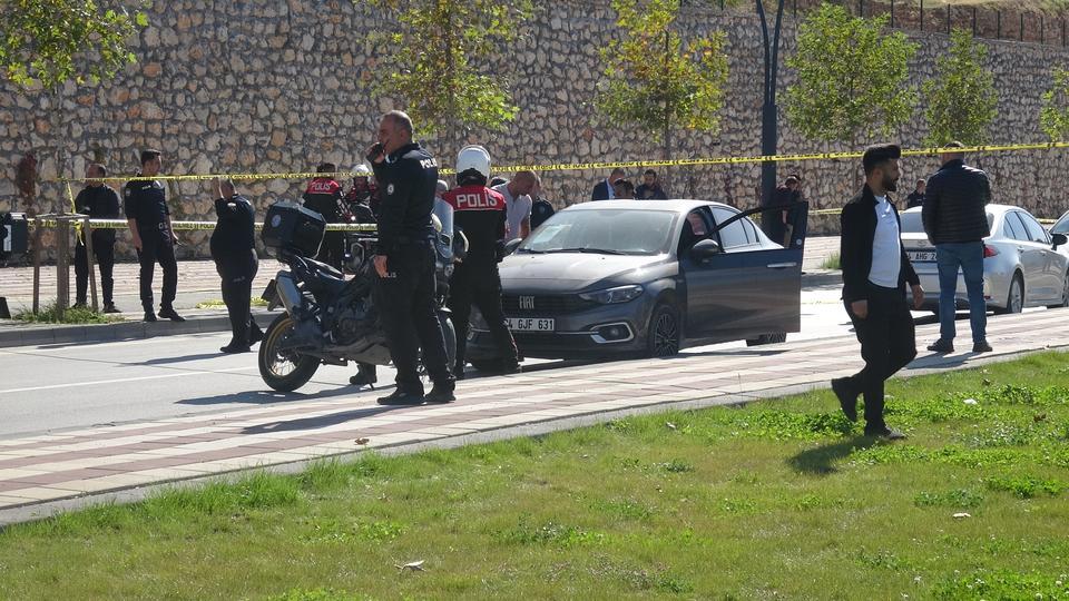 MALATYA'DA EŞİNİ BIÇAKLAYARAK ÖLDÜREN ŞAHIS İNTİHARA KALKIŞTI
