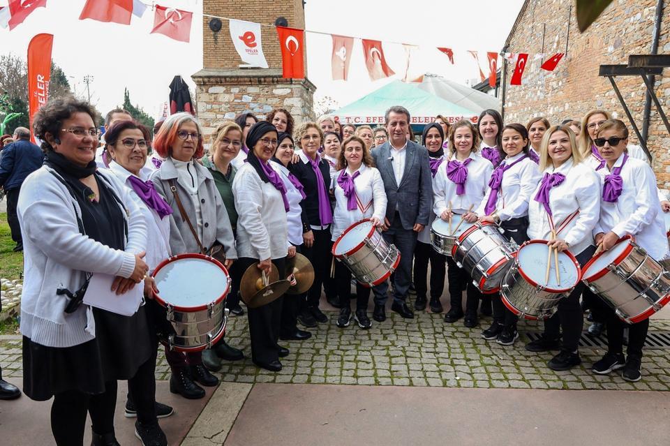 EFELER'İN FOTOĞRAF YARIŞMASINDA KAZANANLAR ÖDÜLLERİNE KAVUŞTU