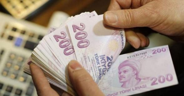 Milyonlarca emekliye yeni ödeme! 3 bin 552 TL fark hesaplara bu tarihte geçecek