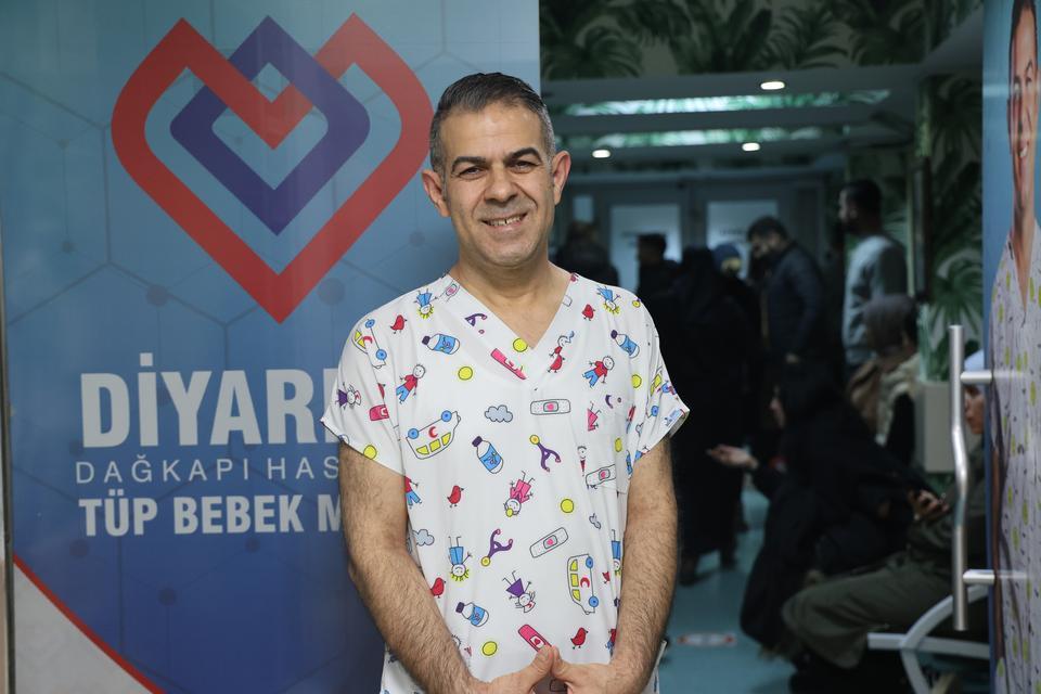 SEBZE VE MEYVELERDEKİ ZİRAİ İLAÇLAR ERKEN MENOPOZ RİSKİNİ ARTIRIYOR KADIN DOĞUM UZMANI PROF. DR. HAKAN ÇOKSÜER: "HASTALARIMIZIN BAZEN SOSYAL MEDYA ÜZERİNDEN BİTKİSEL ÜRÜNLERİ KULLANDIĞINI GÖRMEKTEYİZ. BU KESİNLİKLE ÇOK YANLIŞ BİR UYGULAMA"