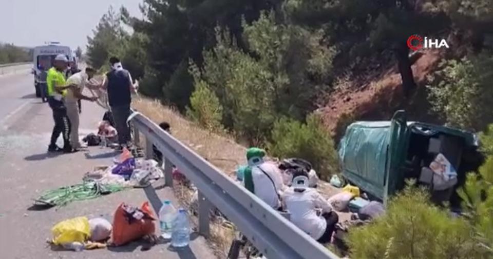 Yoldan çıkan minibüs takla attı: 13 yaralı