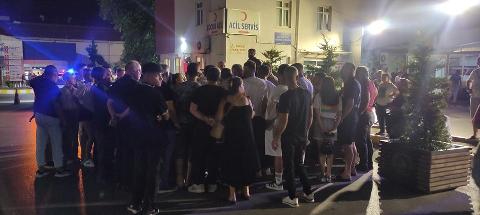 DENİZLİ'DE ÇOK SAYIDA MAHKUM ZEHİRLENME NEDENİYLE HASTANELERE KALDIRILDI
