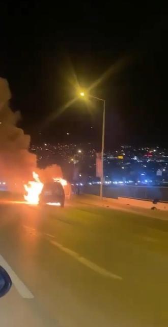 SEYİR HALİNDEKİ OTOMOBİL ALEV TOPUNA DÖNDÜ