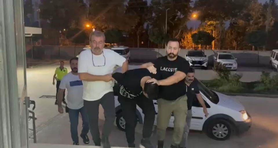 Cuma namazı çıkışı kan aktı: Yanlışlıkla vurmuş