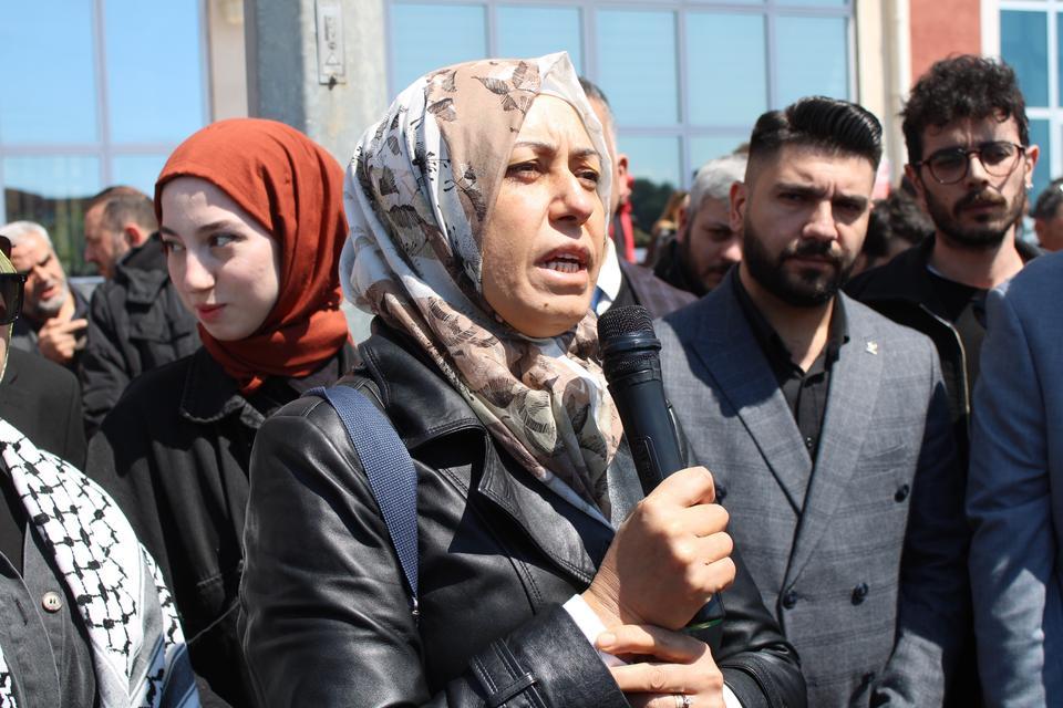 "BAŞÖRTÜSÜ ALLAH'IN EMRİDİR" DİYEN POFESÖR MİLYONLARIN SESİ OLDU