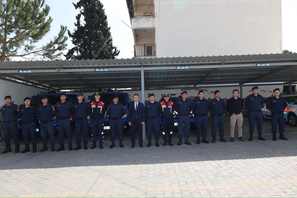 KAYMAKAM GÜNDOĞDU BAYRAMI GÖREVİ BAŞINDA GEÇİREN PERSONELLERİ UNUTMADI