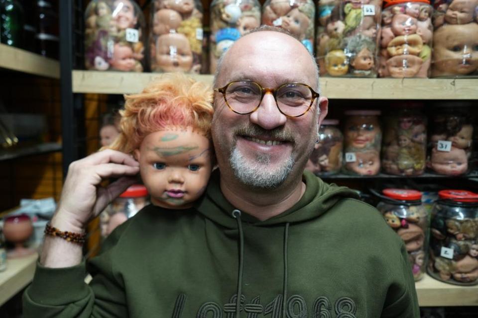 Antikacıdan sıra dışı koleksiyon