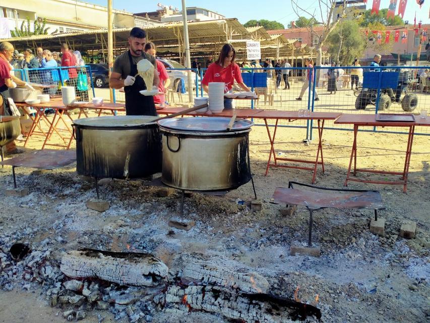 BUHARKENT'TE ESNAFLARDAN KEŞKEK HAYRI
