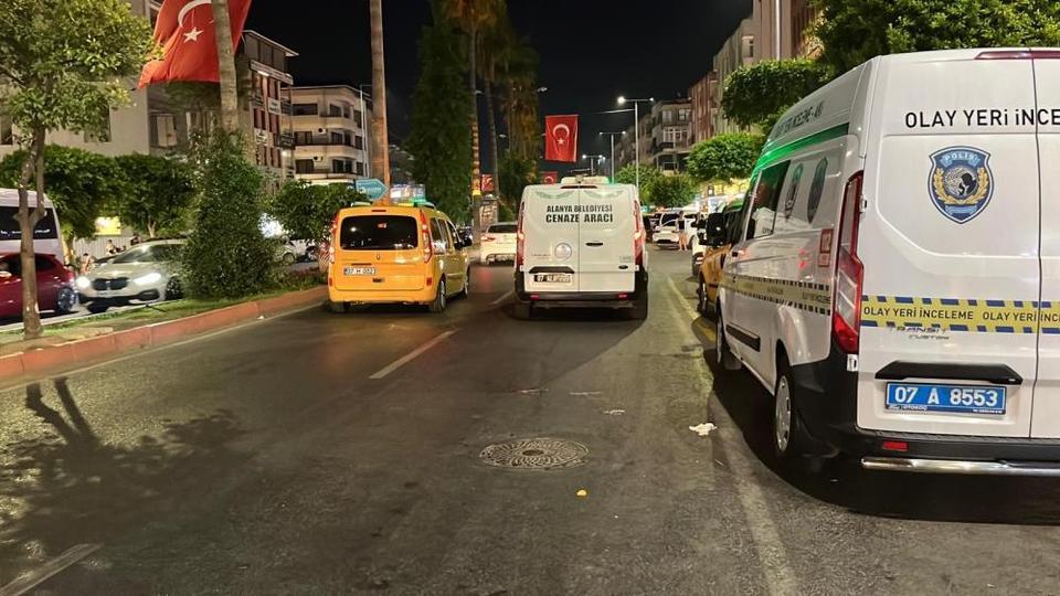 Haber alınamayan turist otel odasında ölü bulundu
