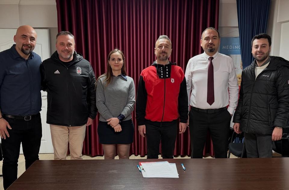 Beşiktaşlılara Medinova'da indirim