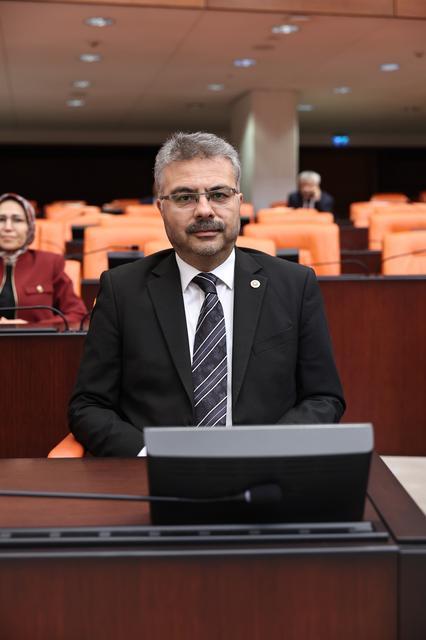 AK Partili Özmen'den demokrasi mesajı