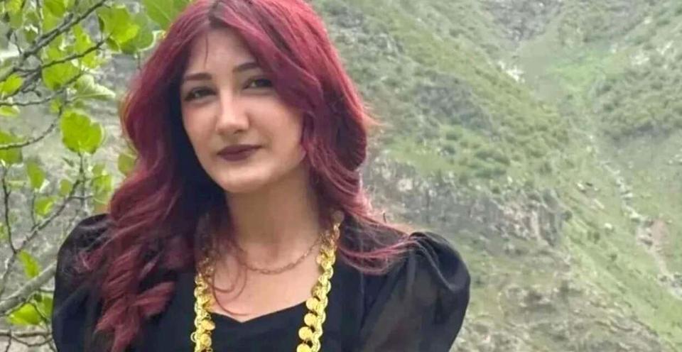 Dördüncü kattan düşen genç kız kurtarılamadı