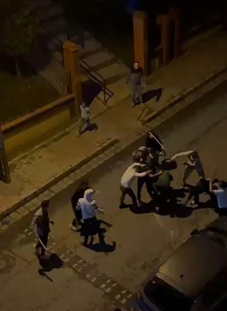 İki grup arasında sopalı kavga