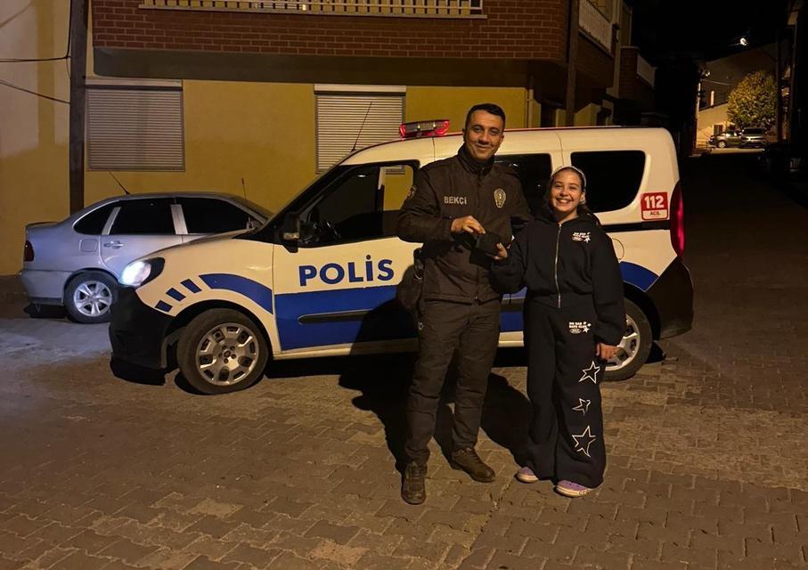 11 yaşındaki Eslem’den örnek davranış: Öğretmenleri gururlandı