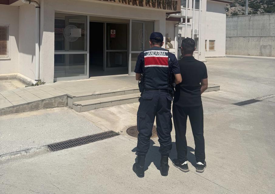 Aydın’da 3 ayrı suçtan aranan zanlı yakalandı