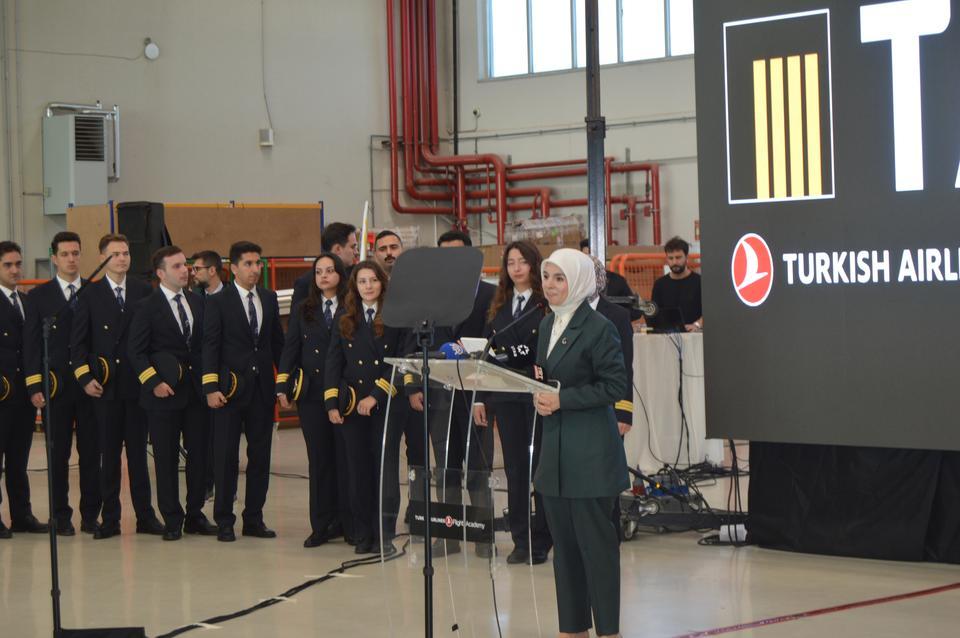 Aile ve Sosyal Hizmetler Bakanı Mahinur Özdemir Göktaş
