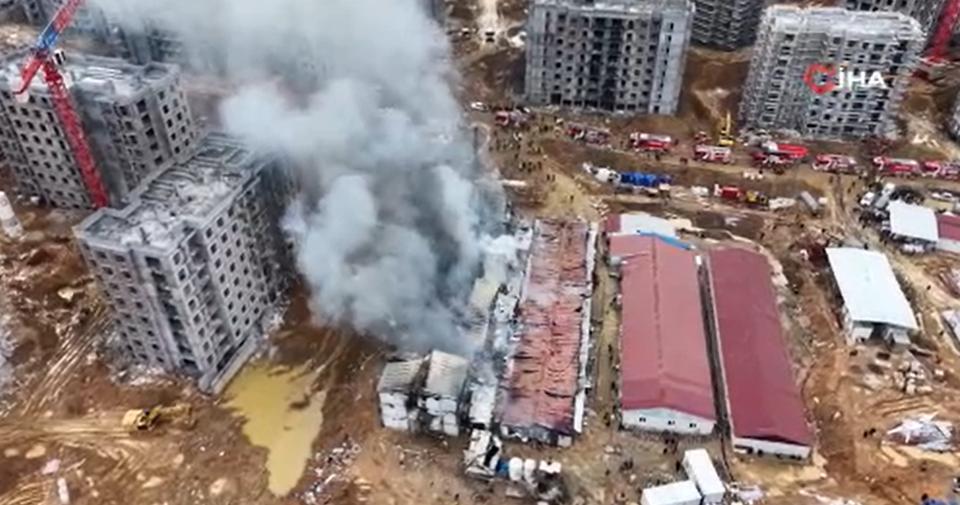 İşçi konteynerlerinde yangın: 7 yaralı