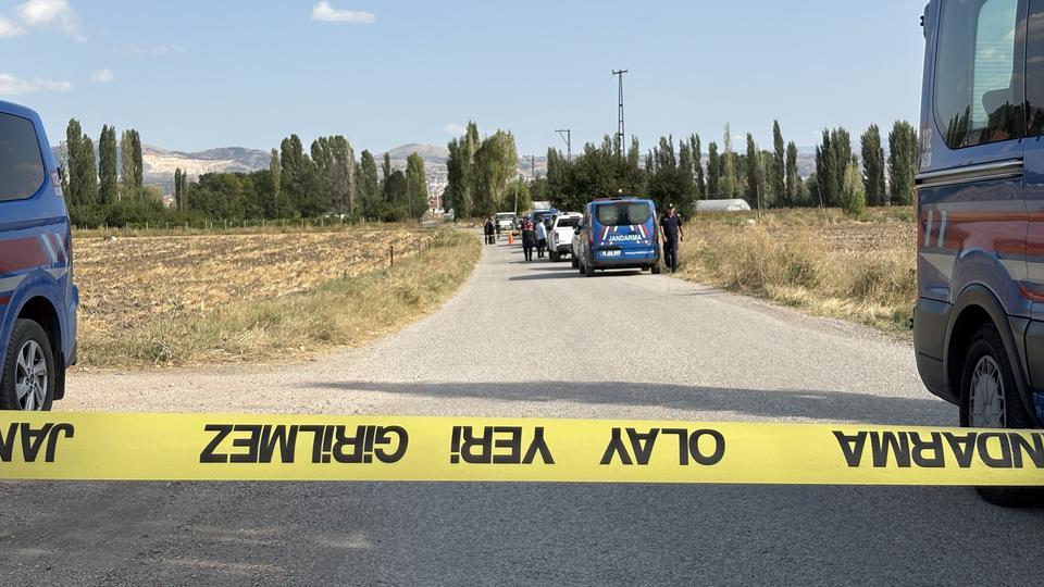 AMCA-YEĞEN KAVGASI KANLI BİTTİ: 1 ÖLÜ, 1 YARALI