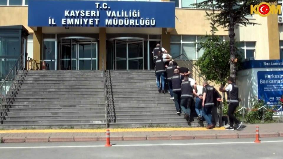 Yapay zekalı sınav sahteciliği operasyonu: 20 gözaltı