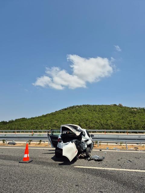 Otoyolda zincirleme trafik kazası: 8 yaralı