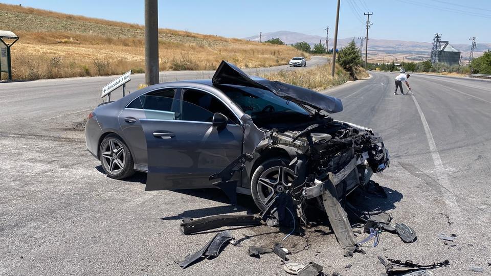 Trafik kazasında 6 yaralı