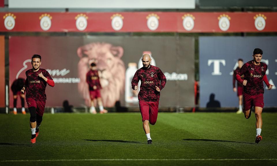 Galatasaray, Monaco maçı hazırlıklarına başladı