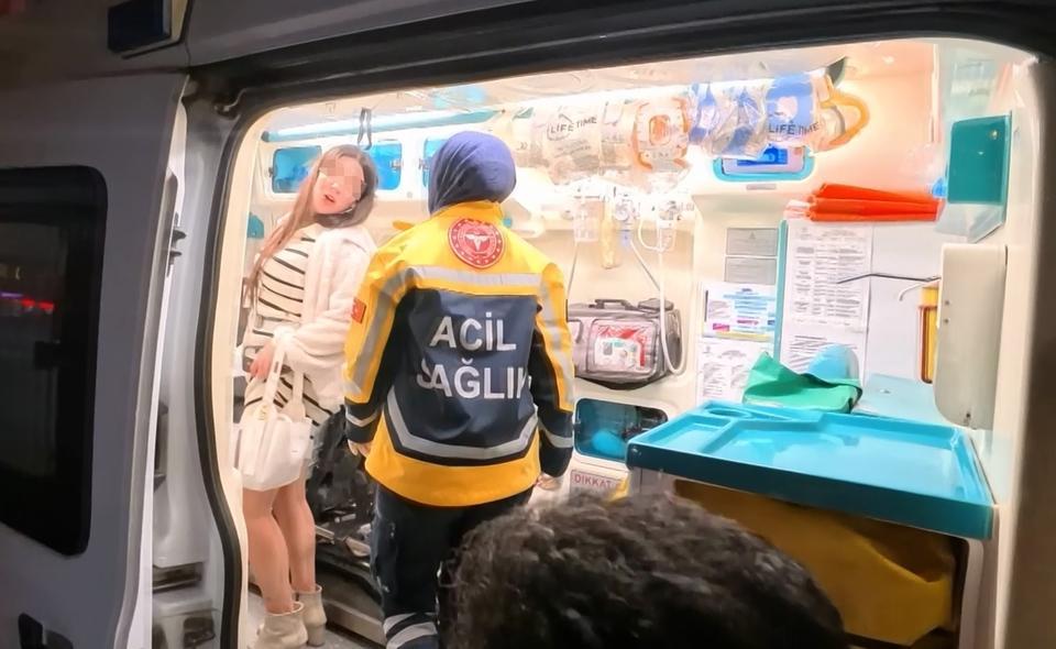 ERKEK ARKADAŞININ GÖRÜŞTÜĞÜ KADINI BIÇAKLADI