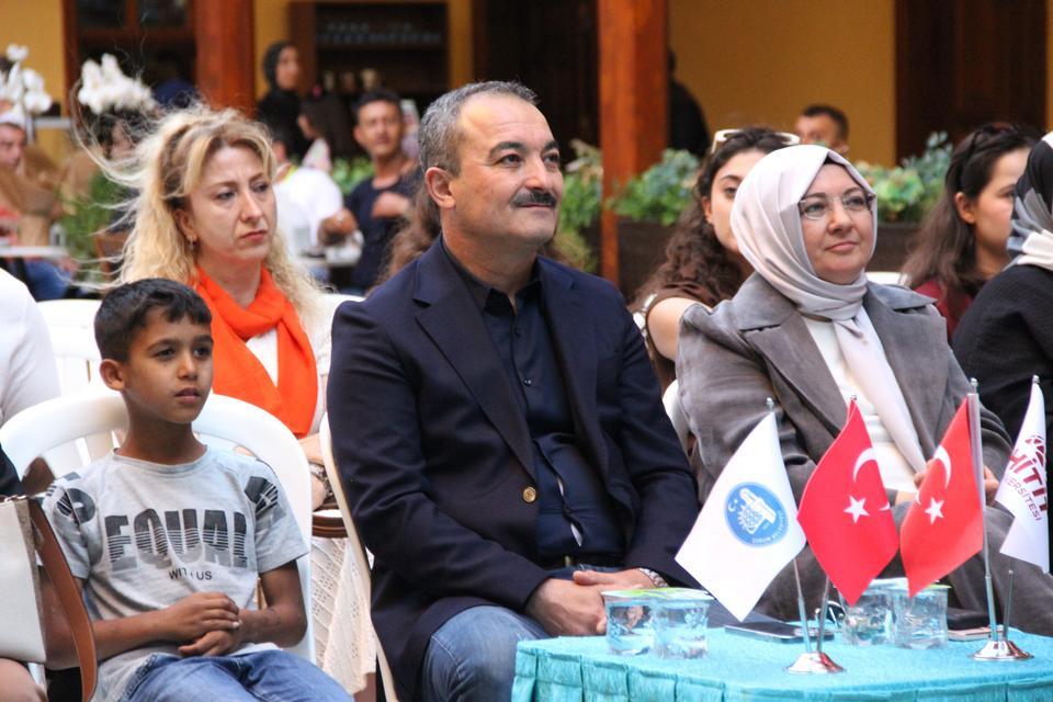 UZMANINDAN ÖNEMLİ UYARI: "KKKA VİRÜSÜ BULAŞAN 100 KİŞİDEN 5'İ HAYATINI KAYBEDİYOR"
