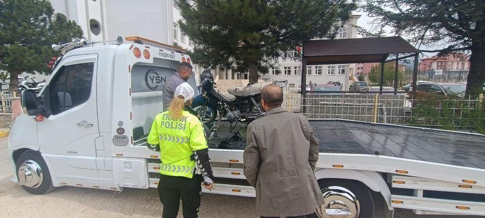 Tescil plakası bulunmayan 55 motosiklet trafikten men edildi