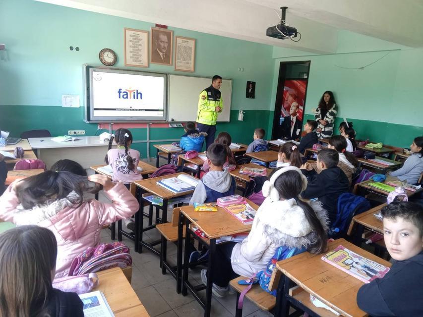 Bozdoğan'da minik öğrencilere trafik bilinci aşılandı