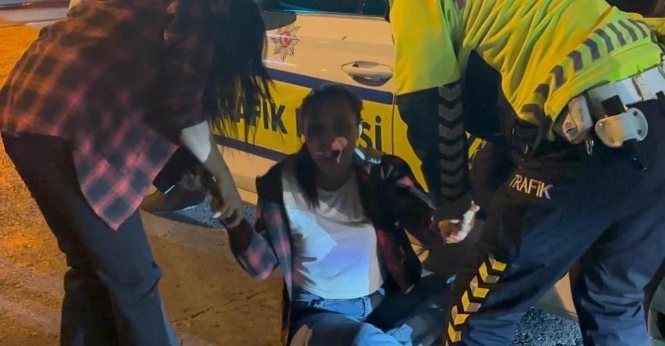 Alkollü şahıs polise zor anlar yaşattı