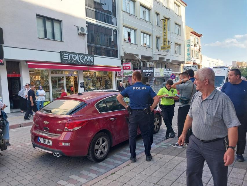 TAVŞANLI'DA TRAFİK KAZASI: 2 YARALI