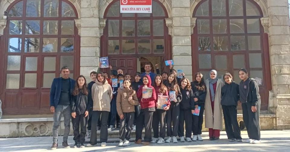 Aydın'da öğrenciler tarihi camilerde buluşmaya devam ediyor
