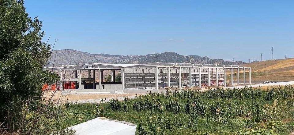 İnşaattan düşen işçi hayatını kaybetti