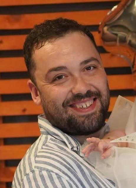 Belediyeden ruhsat alamayınca canına kıydı
