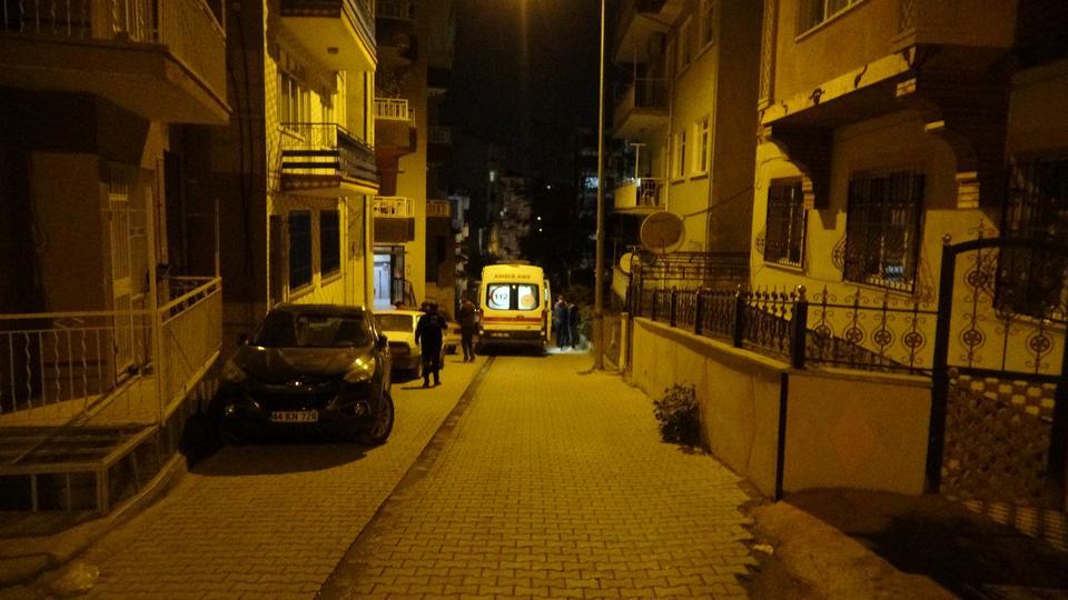 Yaşlı adam evinde ölü bulundu